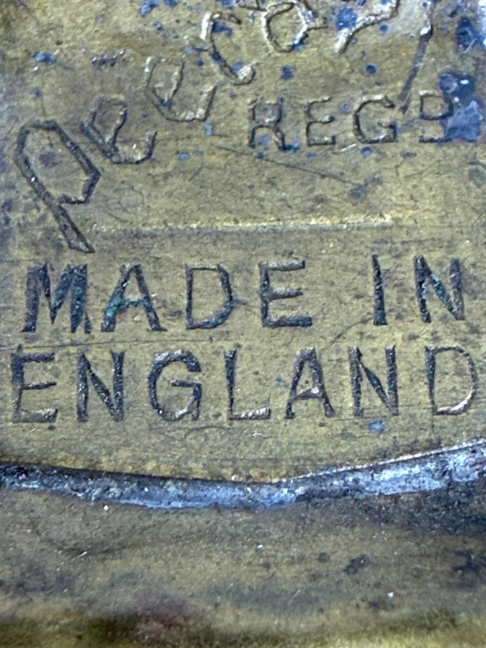 N/A ornate round